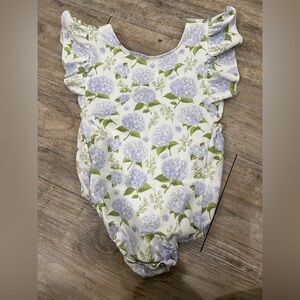 EUC hydrangea bubble with crossover ruffles